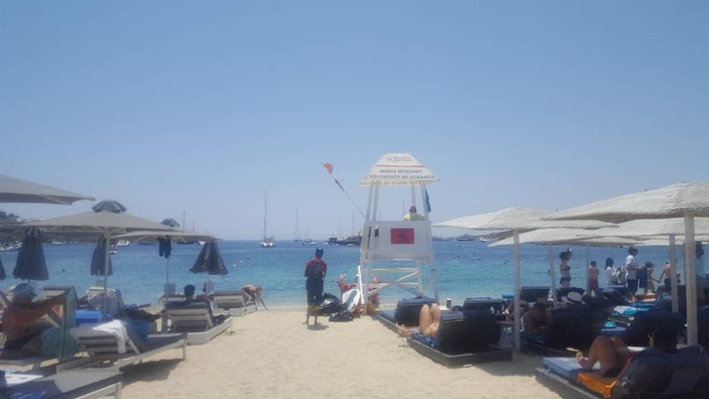 Prime Beachfront Lounging