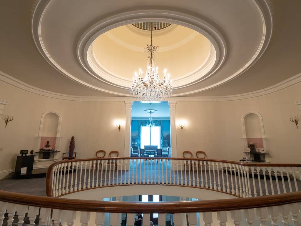 Grand Chandeliers