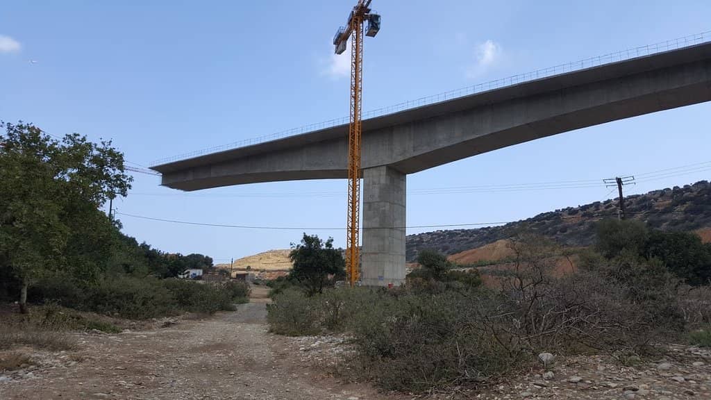 Challenging Boulder Scrambles