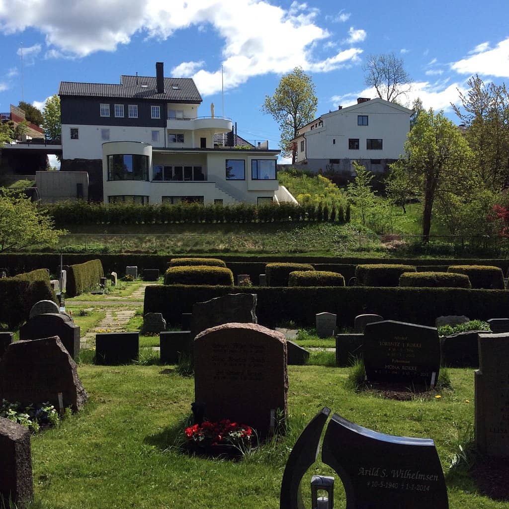 Anonymous Graveyard