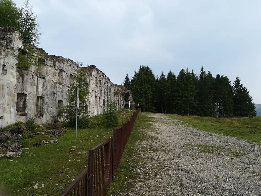 Panoramic Mountain Views