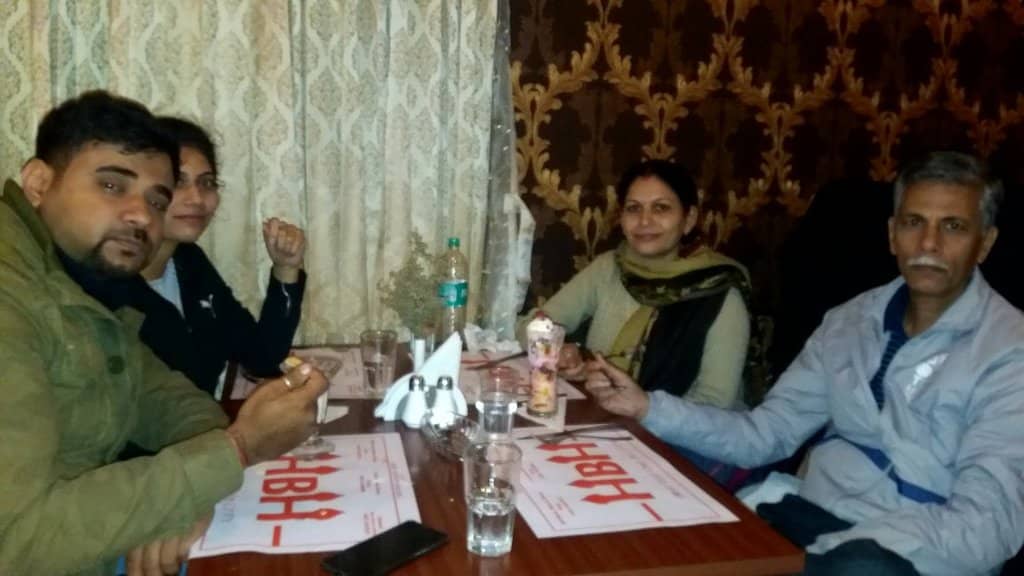 Butter Garlic Naan & Cheese Garlic Naan