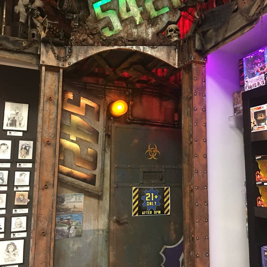 Immersive Theming & Decor