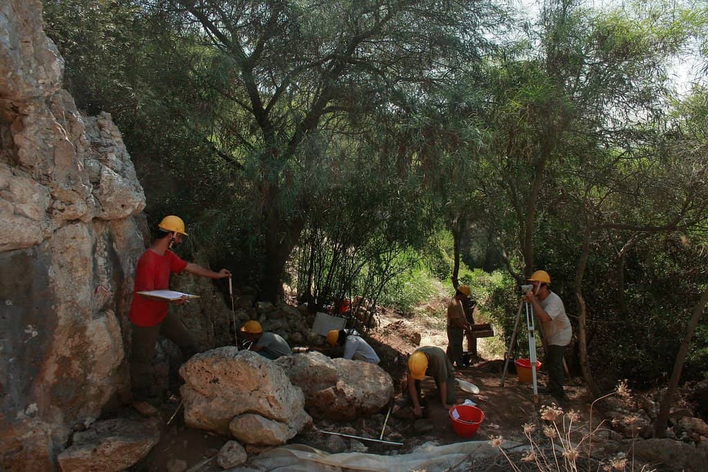 Portoselvaggio Cave Finds
