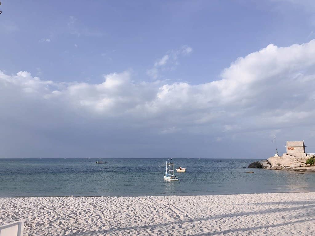 Monkey Mountain (Wat Khao Takiab)