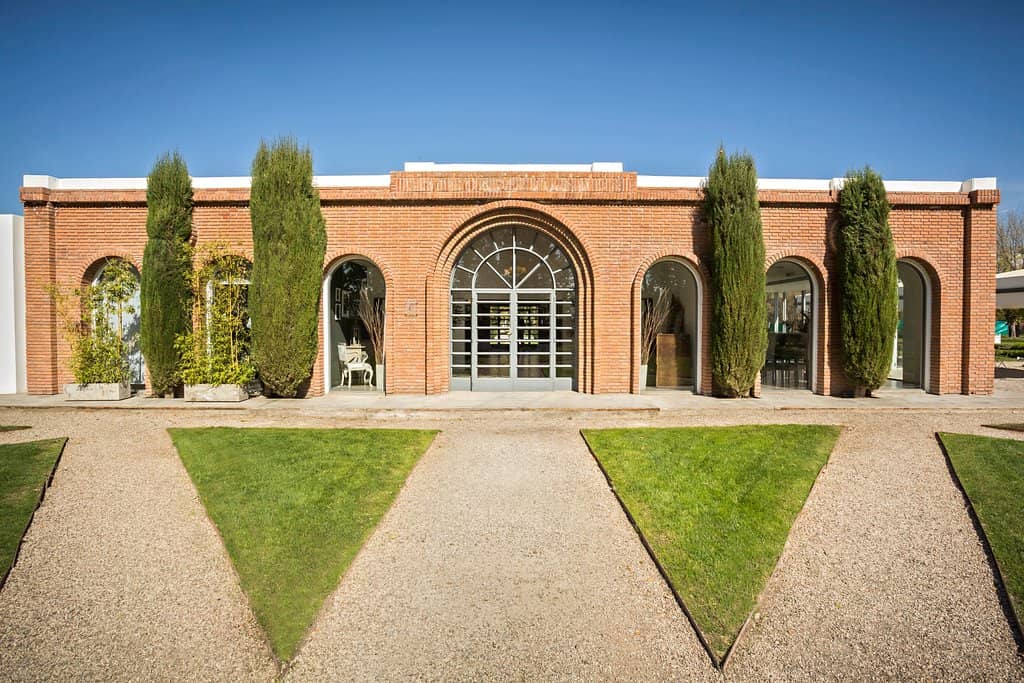 Scenic Gardens and Grounds