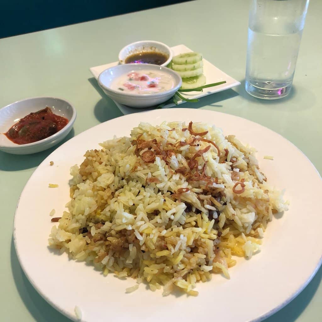 Flavorful and Affordable Halal Dishes
