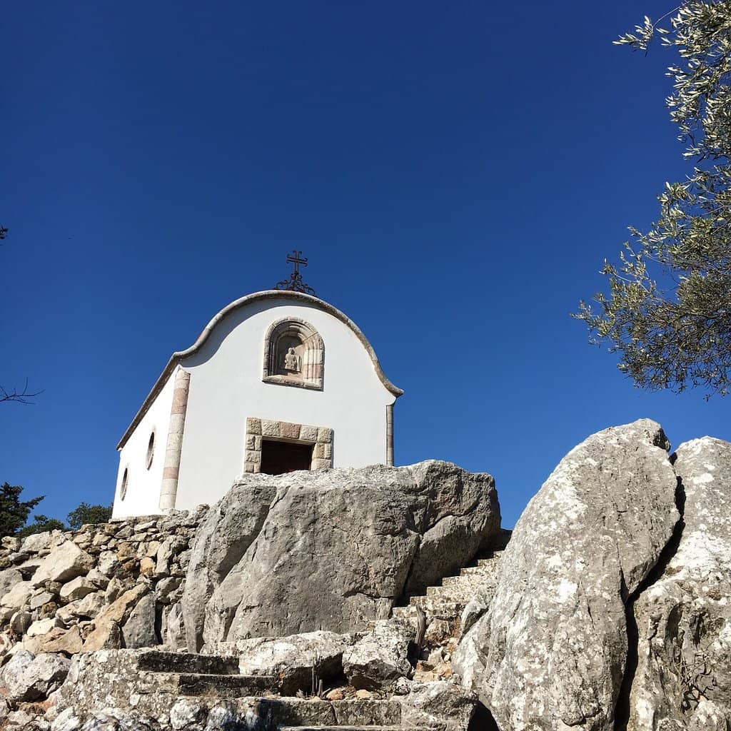 Panoramic Island Views