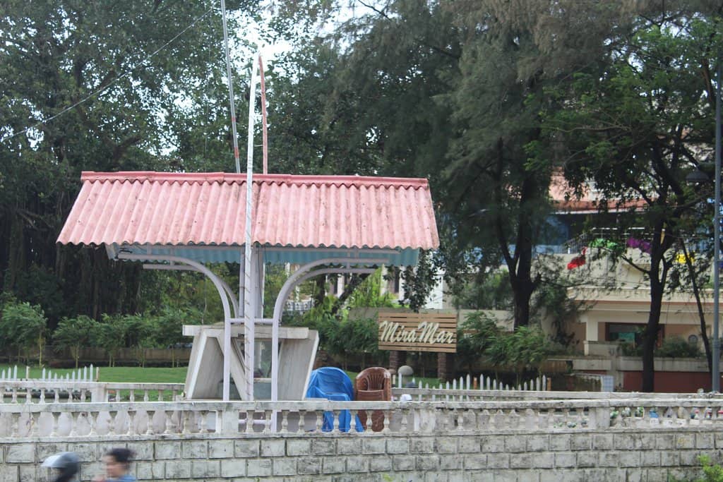 River Meets Sea Vista