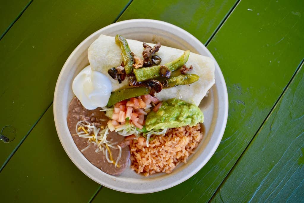 Casual Outdoor Dining