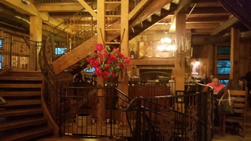 Crush House Dining