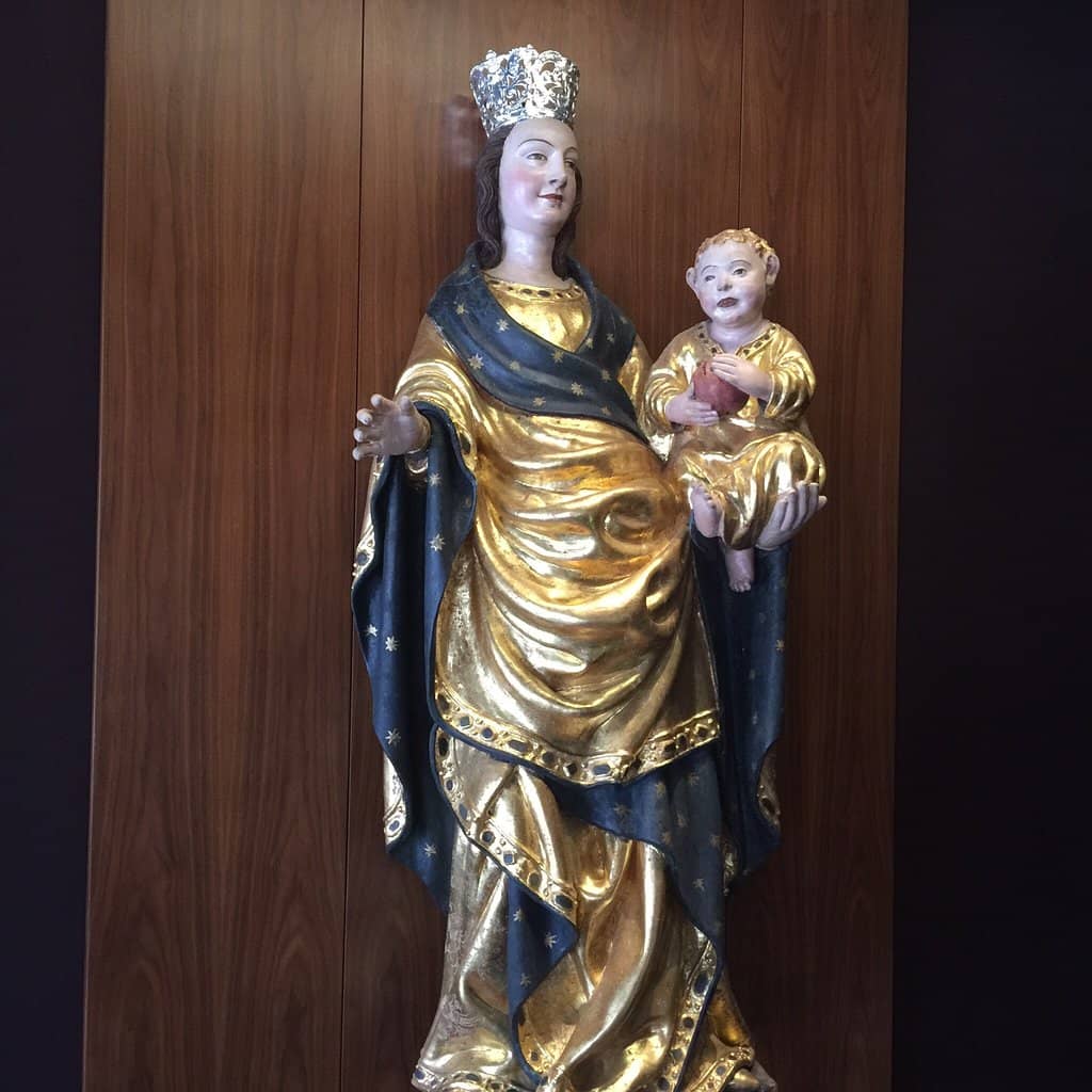 Intricate Wood Carvings