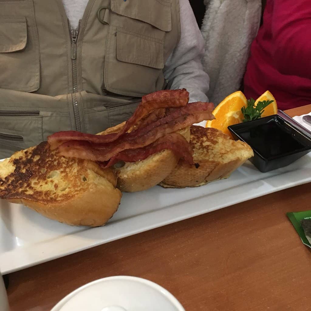 BLT