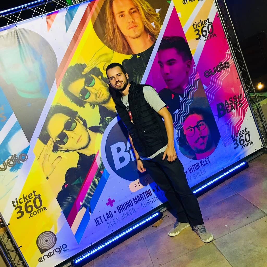 Vertical photo