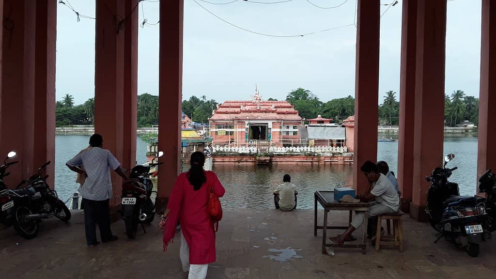 Serene Ghats and Temples
