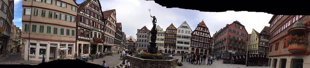 Charming Cafes & Bakeries