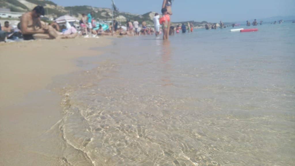 Beachfront Dining & Drinks