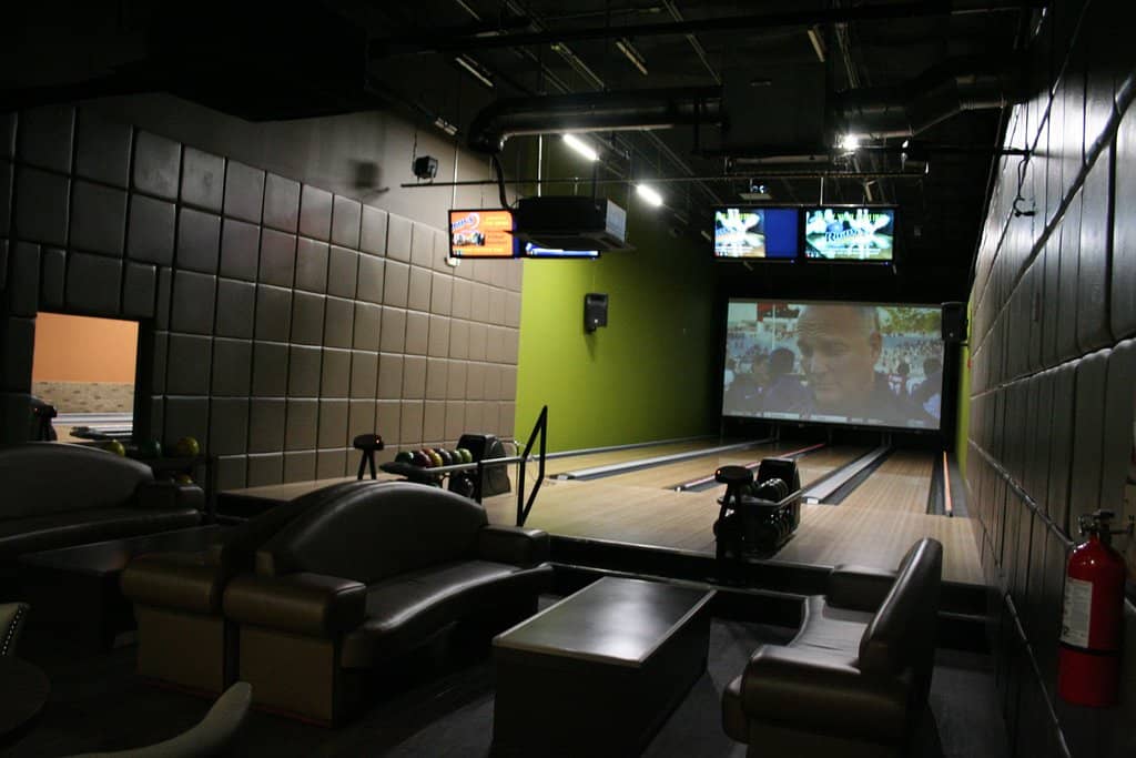 Bowling & Mini-Golf
