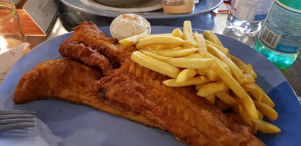 Vibrant Harbor Atmosphere