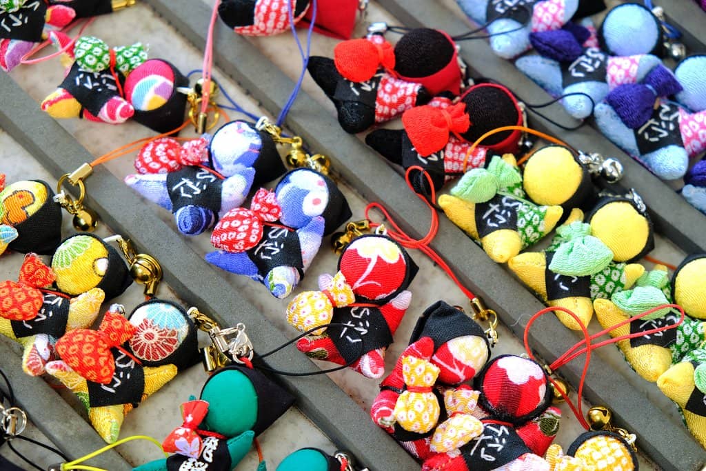 Handmade Crafts & Souvenirs