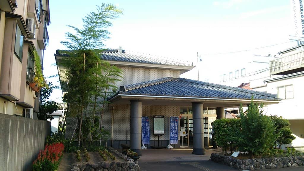 Vertical photo