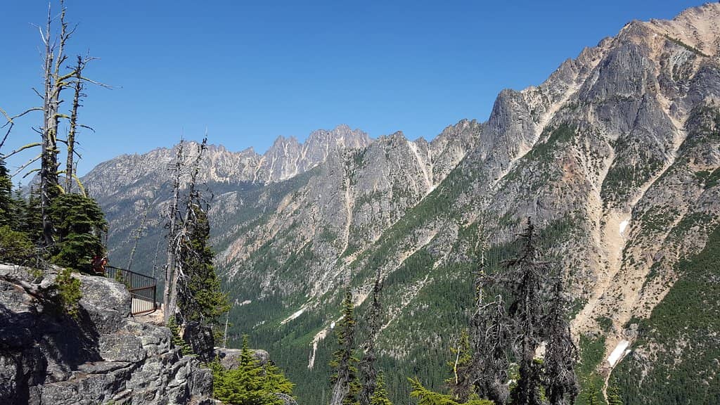 Washington Pass Overlook