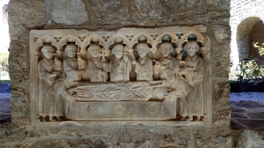 Panoramic Mountain Views