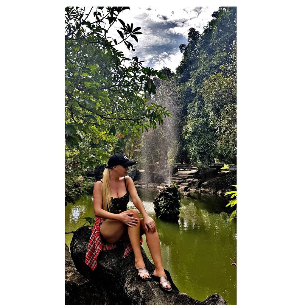 Botanical Garden & Jungle Path