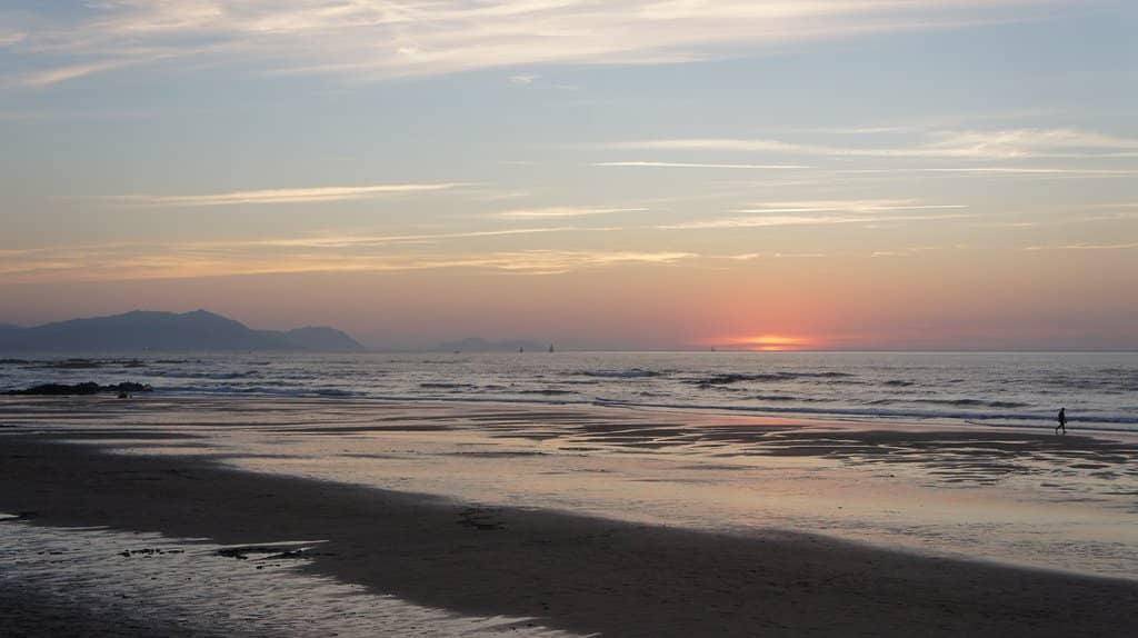 Spacious Sandy Shores