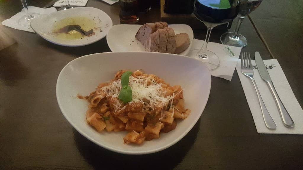 Cozy & Modern Ambiance