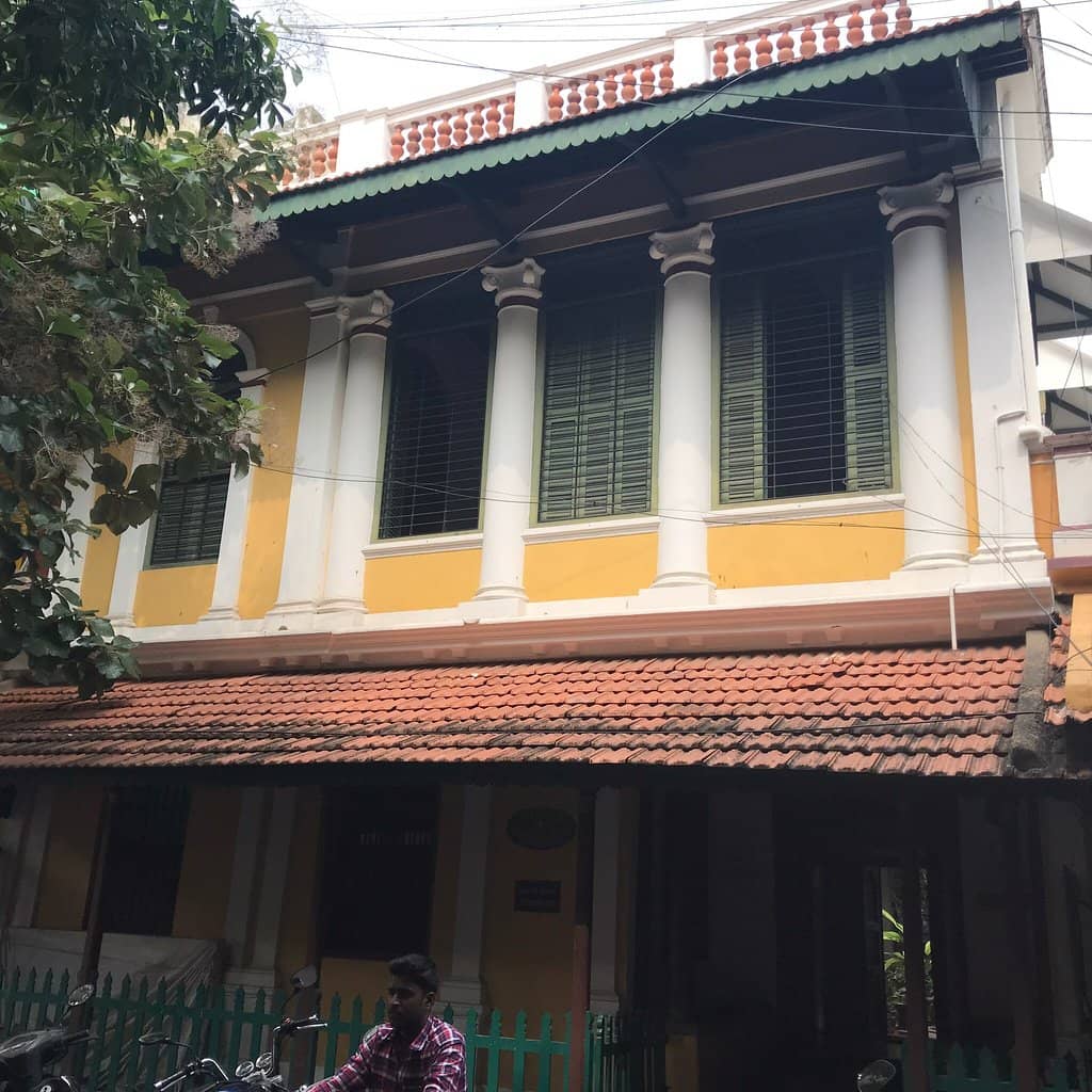 Local Markets and Crafts