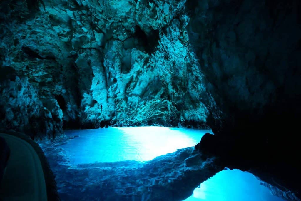 Stiniva Bay's Dramatic Entrance