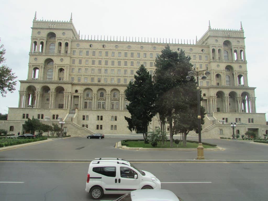 Central Boulevard Location