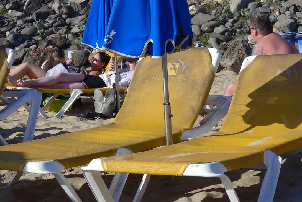 Beachfront Dining & Bars