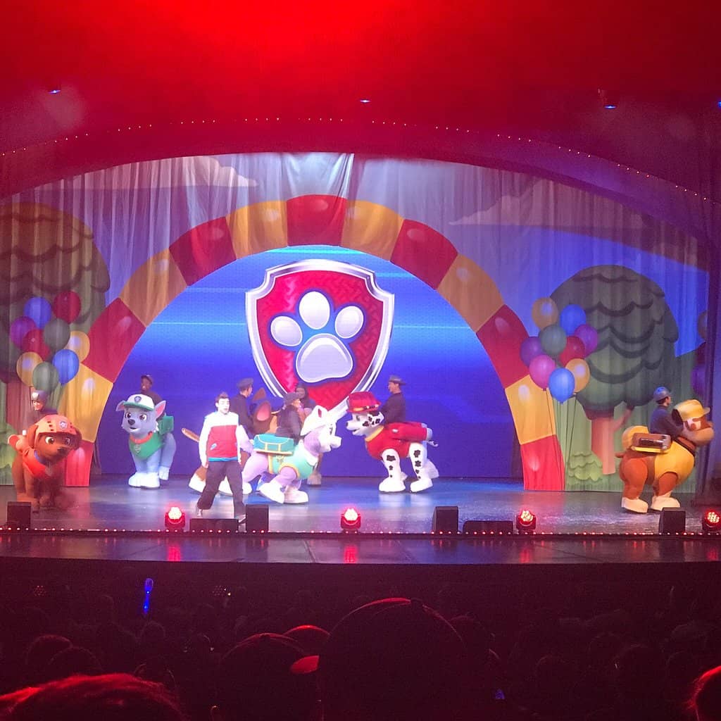 Holiday Bazaars & Shopping