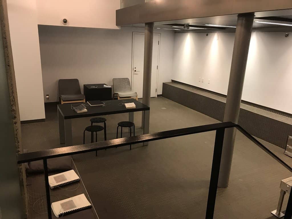 Intimate Exhibition Spaces