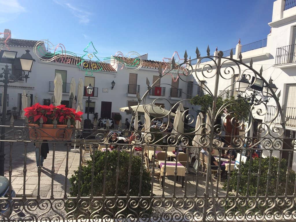 Central Frigiliana Location