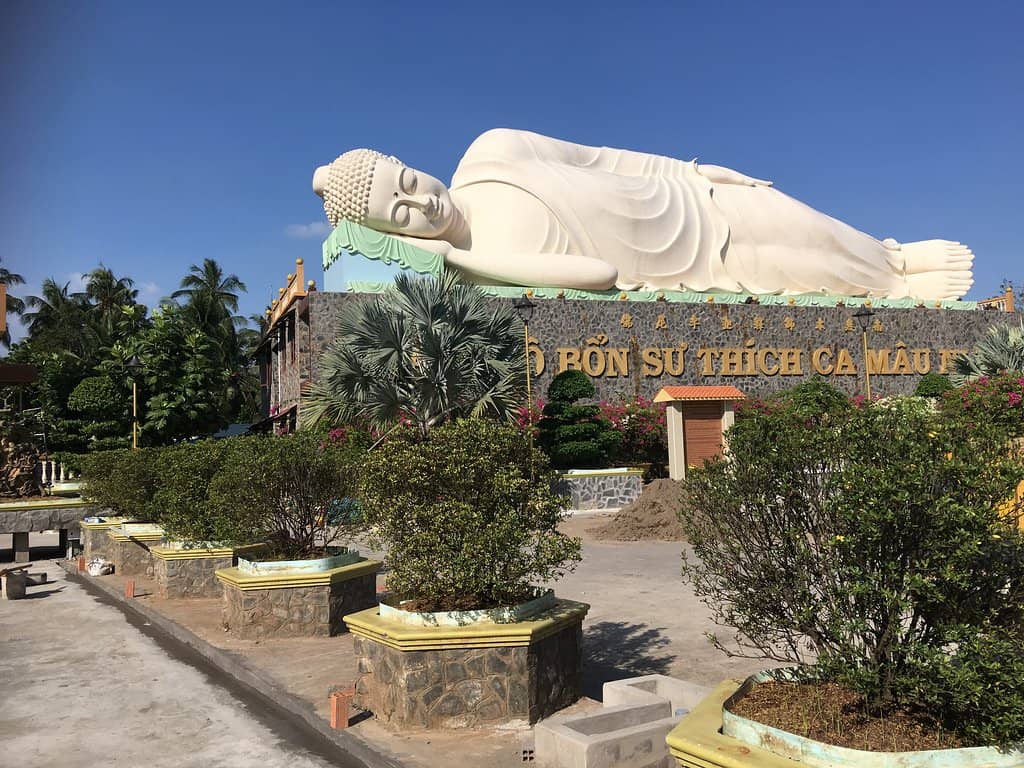 Lush Gardens & Bonsai