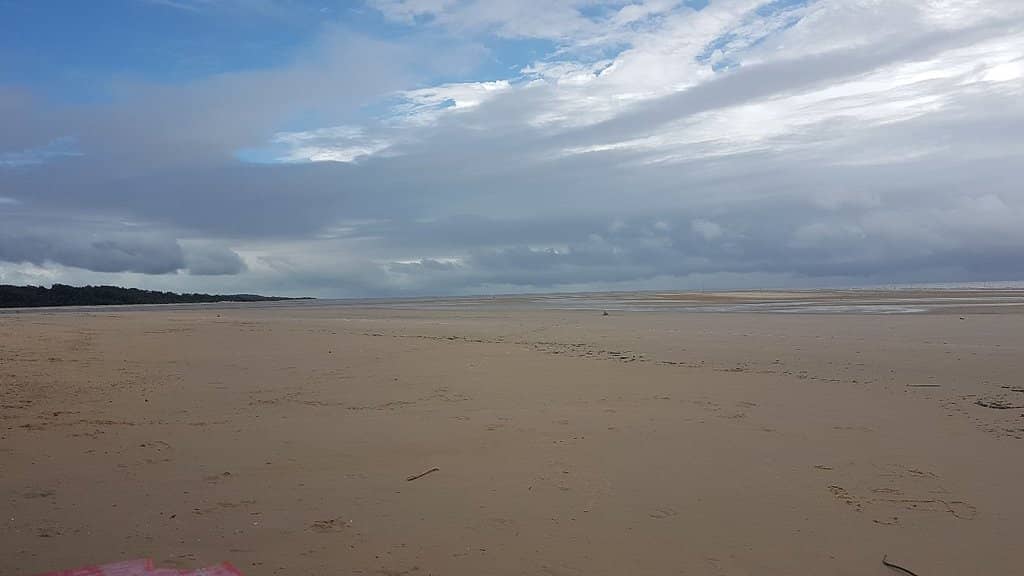 Expansive Sandbars