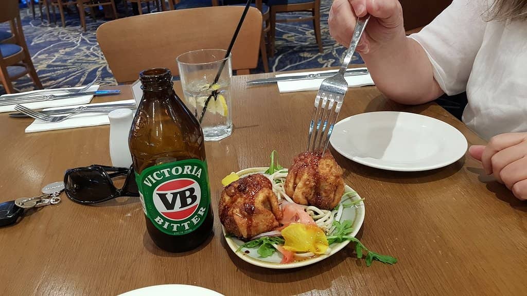 Lakeside Dining
