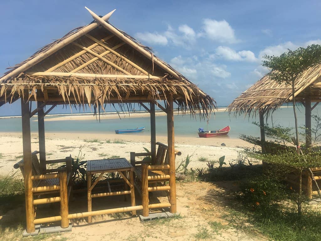 Beachfront Dining Experience