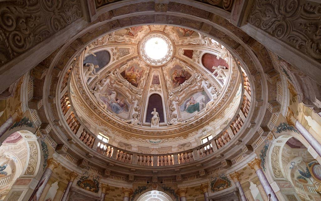 Central Dome