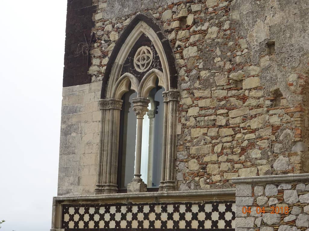 Vertical photo