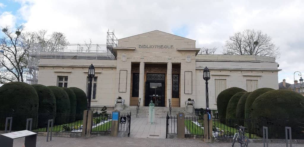 Magnificent Art Nouveau Chandelier