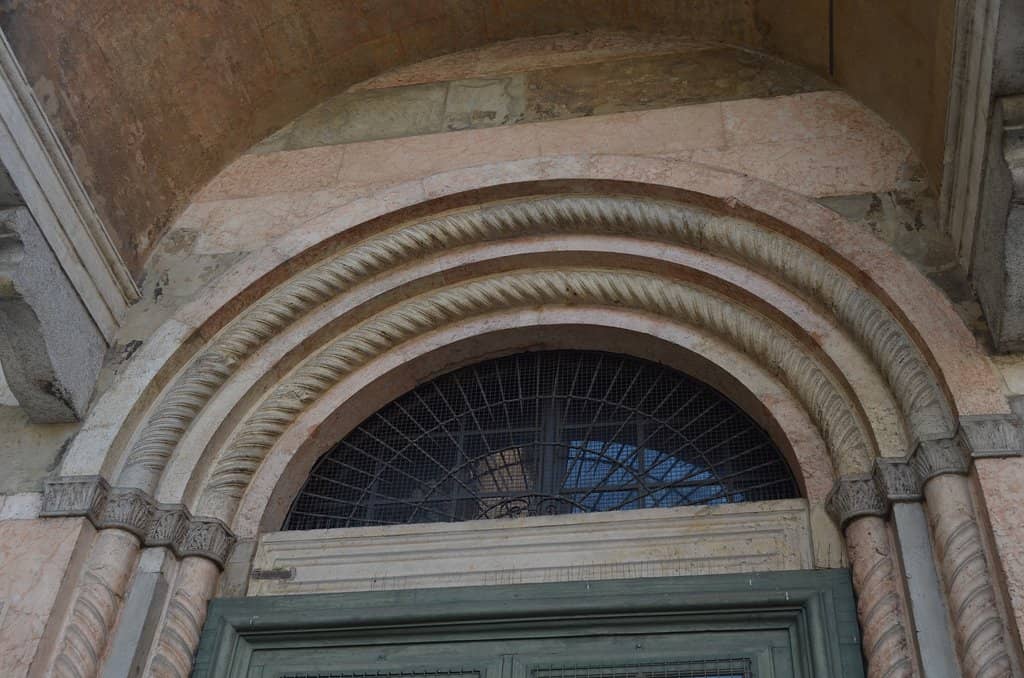 The Hanging Crocodile