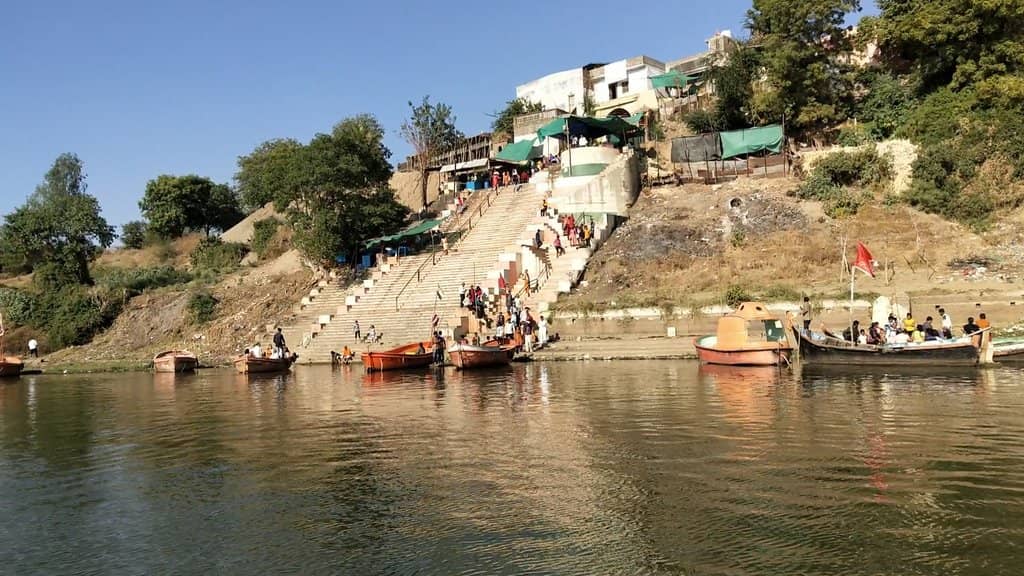 Lord Kuber & Lord Shiva Shrines