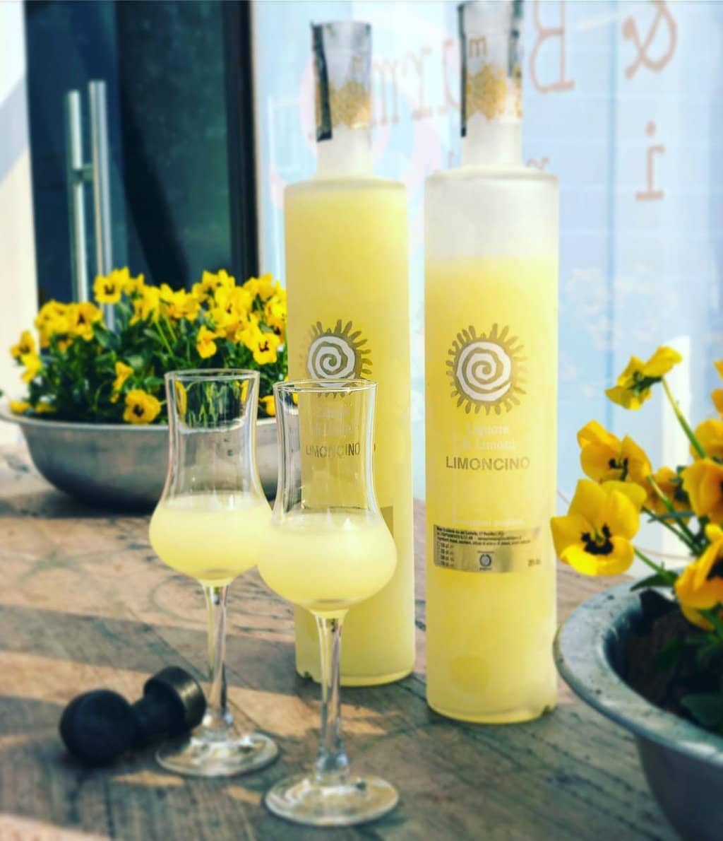 Cozy Atmosphere and Outdoor Seating