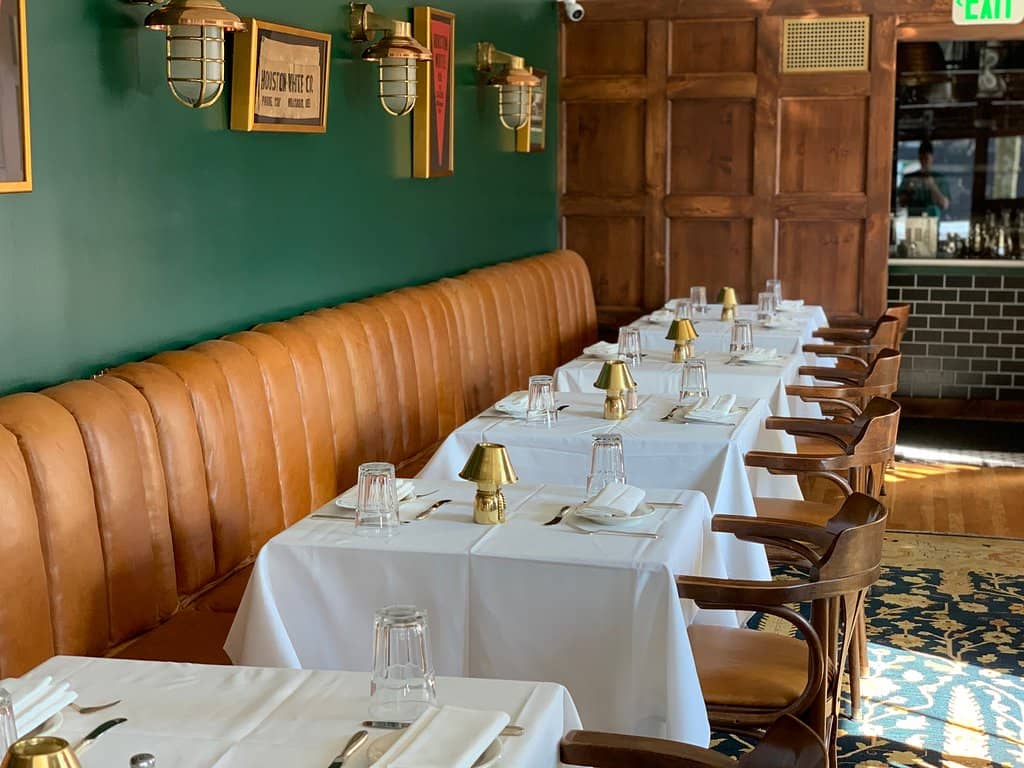 Romantic Beachside Ambiance