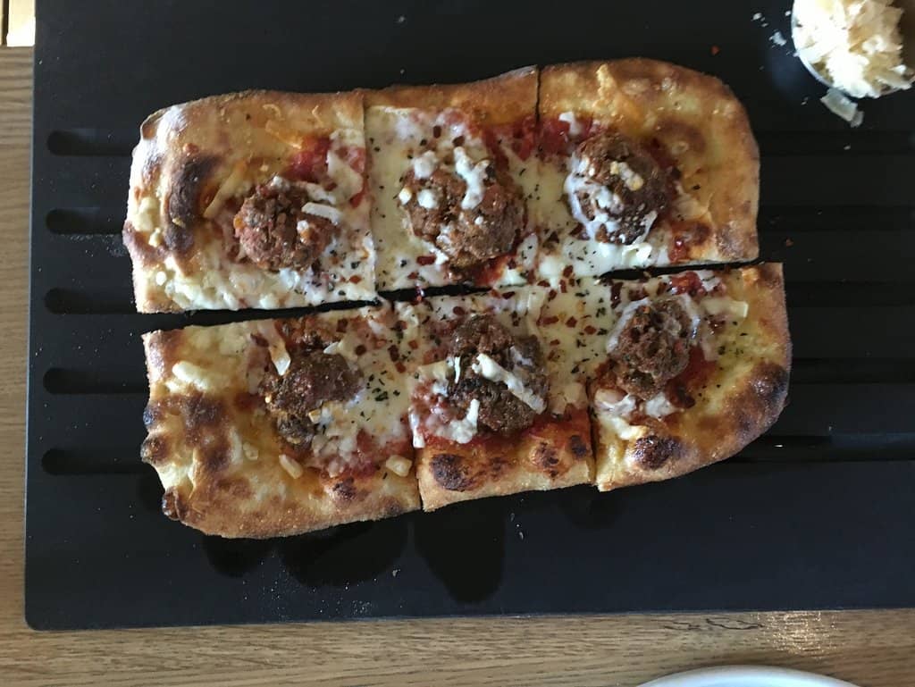 Gourmet Pizza & Cocktails