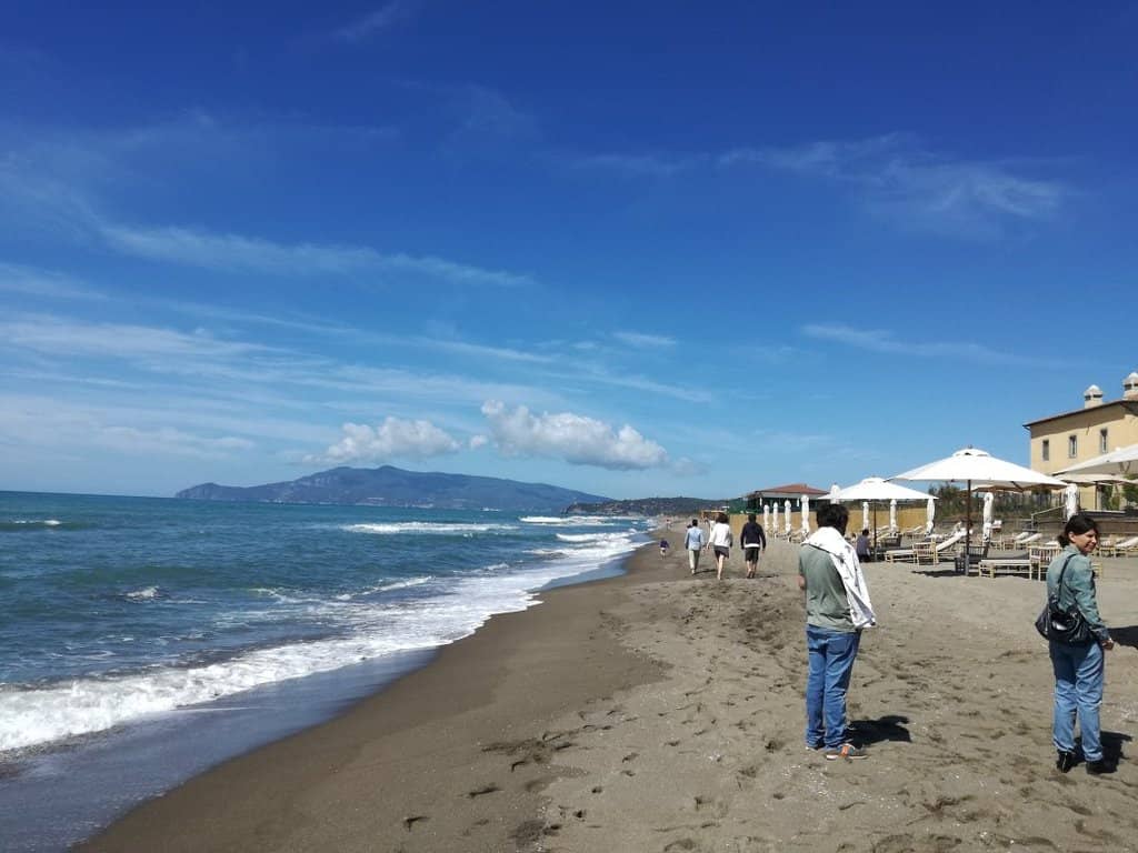 Sandy Beach Club